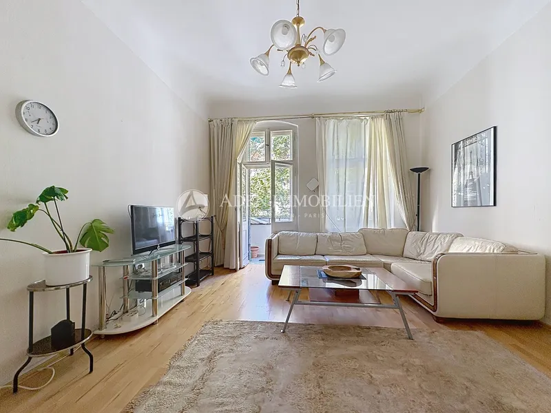 Voll möblierte 2-Zimmer-Altbauwohnung mit Balkon in attraktiver Lage — photo 1